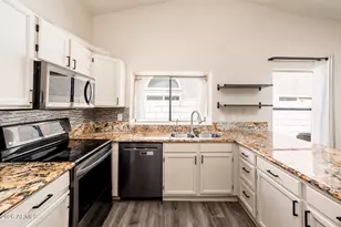 2717 E Dry Creek Rd, Phoenix, AZ 85048 - Photo 18