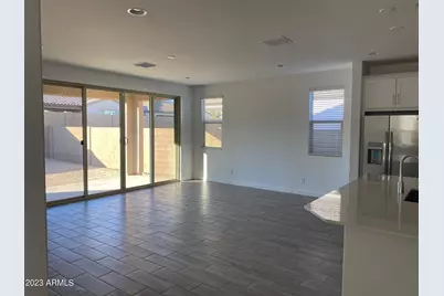 1651 W Paseo Way, Phoenix, AZ 85041 - Photo 12
