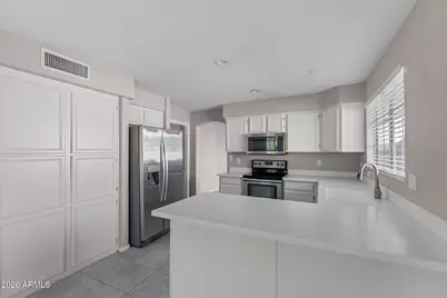 7721 W Tonto Drive, Glendale, AZ 85308 - Photo 6