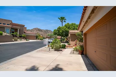 11225 N 11th Place, Phoenix, AZ 85020 - Photo 48