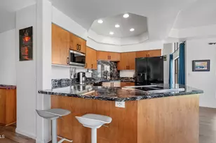 11225 N 11th Pl, Phoenix, AZ 85020 - Photo 16