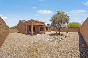 17767 W Desert View Ln, Goodyear, AZ 85338 - Photo 34