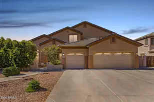 66 E Julian Dr, Gilbert, AZ 85295 - Photo 2