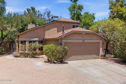 19050 N 30th Place, Phoenix, AZ 85050 - Photo 1
