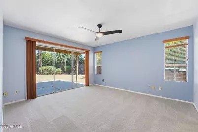 19050 N 30th Place, Phoenix, AZ 85050 - Photo 18