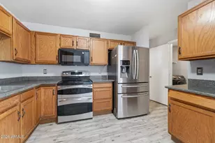 19050 N 30th Pl, Phoenix, AZ 85050 - Photo 12