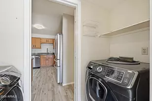 19050 N 30th Pl, Phoenix, AZ 85050 - Photo 36