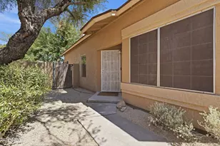 19050 N 30th Pl, Phoenix, AZ 85050 - Photo 2