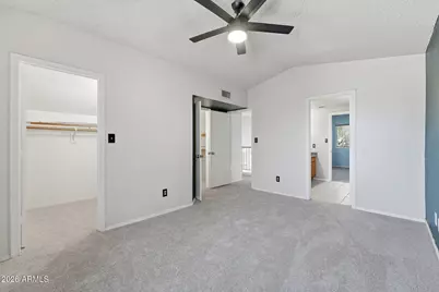 19050 N 30th Place, Phoenix, AZ 85050 - Photo 32