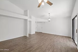 2053 W Columbine Dr, Phoenix, AZ 85029 - Photo 16