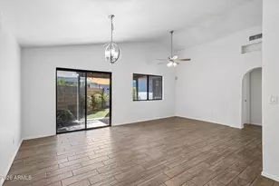 2053 W Columbine Dr, Phoenix, AZ 85029 - Photo 18