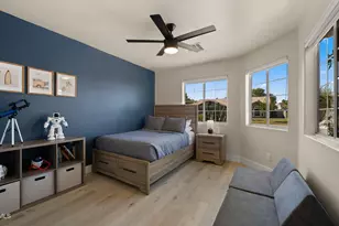 4049 E Vista Dr, Phoenix, AZ 85032 - Photo 14