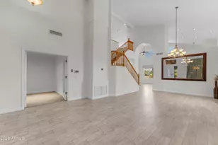 2418 E Glass Ln, Phoenix, AZ 85042 - Photo 4