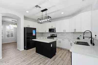 11402 W Alvarado Road, Avondale, AZ 85392 - Photo 16