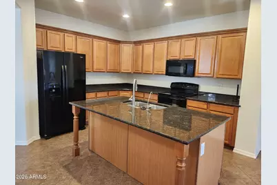 139 W Leatherwood Avenue, Queen Creek, AZ 85140 - Photo 4