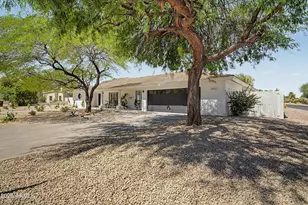 13016 N 1st Pl, Phoenix, AZ 85022 - Photo 2