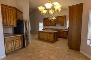 1027 W Grand Caymen Dr, Gilbert, AZ 85233 - Photo 10