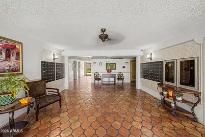 3033 E Devonshire Avenue #1021, Phoenix, AZ 85016 - Photo 2