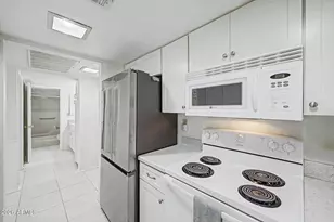 3033 E Devonshire Ave, Phoenix, AZ 85016 - Photo 12