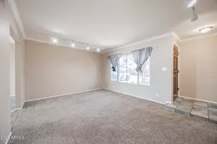 2812 S Cottonwood Dr, Tempe, AZ 85282 - Photo 4