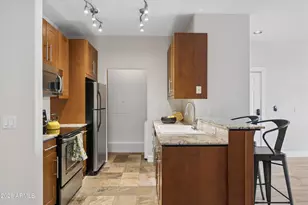 3302 N 7th St, Phoenix, AZ 85014 - Photo 2