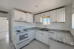 308 E Date Ave, Casa Grande, AZ 85122 - Photo 10