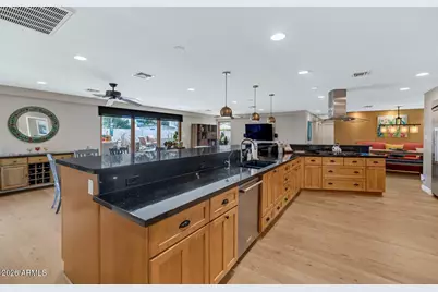 323 W Butler Drive, Phoenix, AZ 85021 - Photo 18