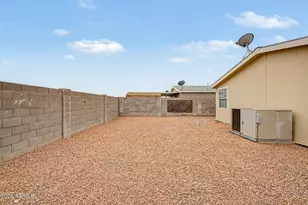 8601 N 103rd Ave, Peoria, AZ 85345 - Photo 28