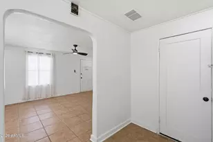 2047 E Virginia Ave, Phoenix, AZ 85006 - Photo 32