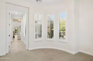 3722 E Zachary Dr, Phoenix, AZ 85050 - Photo 18