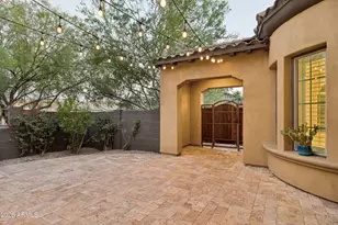 3722 E Zachary Dr, Phoenix, AZ 85050 - Photo 10