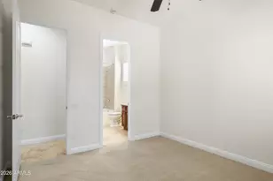 3722 E Zachary Dr, Phoenix, AZ 85050 - Photo 22