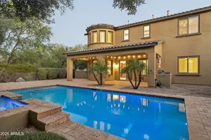 3722 E Zachary Dr, Phoenix, AZ 85050 - Photo 2