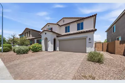 10912 W Harrison Street, Avondale, AZ 85323 - Photo 2