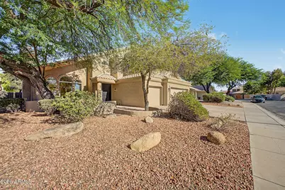 517 S Rock Harbor Drive, Gilbert, AZ 85233 - Photo 2
