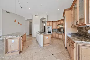 6057 E Campo Bello Dr, Scottsdale, AZ 85254 - Photo 12