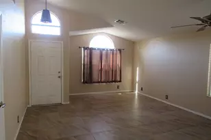853 E Constitution Dr, Chandler, AZ 85225 - Photo 2
