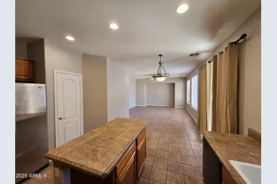 2065 E Hulet Place, Chandler, AZ 85225 - Photo 8