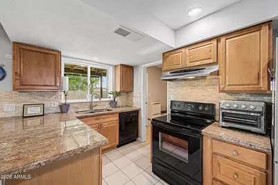 19810 N 5th Avenue, Phoenix, AZ 85027 - Photo 10