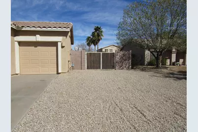 1042 E Canyon Way, Chandler, AZ 85249 - Photo 2