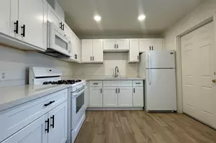 2730 E Willetta St, Phoenix, AZ 85008 - Photo 14
