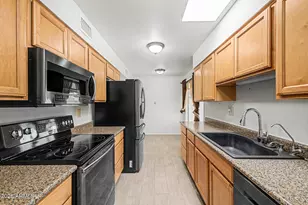 17062 N 106th Ave, Sun City, AZ 85373 - Photo 18
