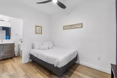 4220 N 32nd Street #32, Phoenix, AZ 85018 - Photo 10