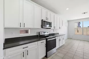 13804 W Banff Ln, Surprise, AZ 85379 - Photo 6