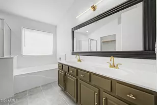 8002 W Preston Ln, Phoenix, AZ 85043 - Photo 22
