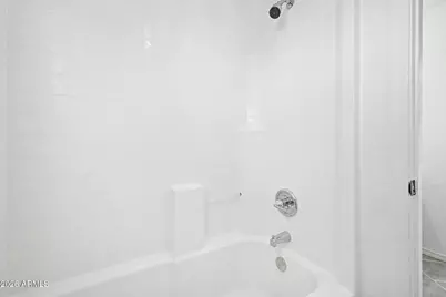 8002 W Preston Lane, Phoenix, AZ 85043 - Photo 28