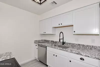 20402 N 6th Drive #6, Phoenix, AZ 85027 - Photo 6
