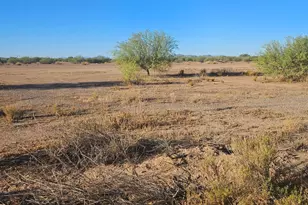 11503 W Tubac Dr, Arizona City, AZ 85123 - Photo 1