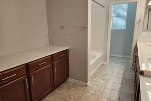 2253 S Wallrade Ln, Gilbert, AZ 85295 - Photo 12