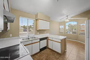 19003 N 12th Dr, Phoenix, AZ 85027 - Photo 8